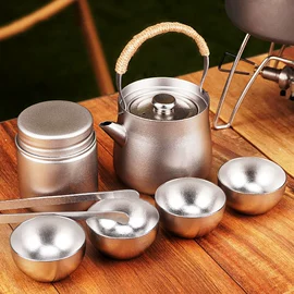 锅具套装;汤锅;保鲜盒、饭盒