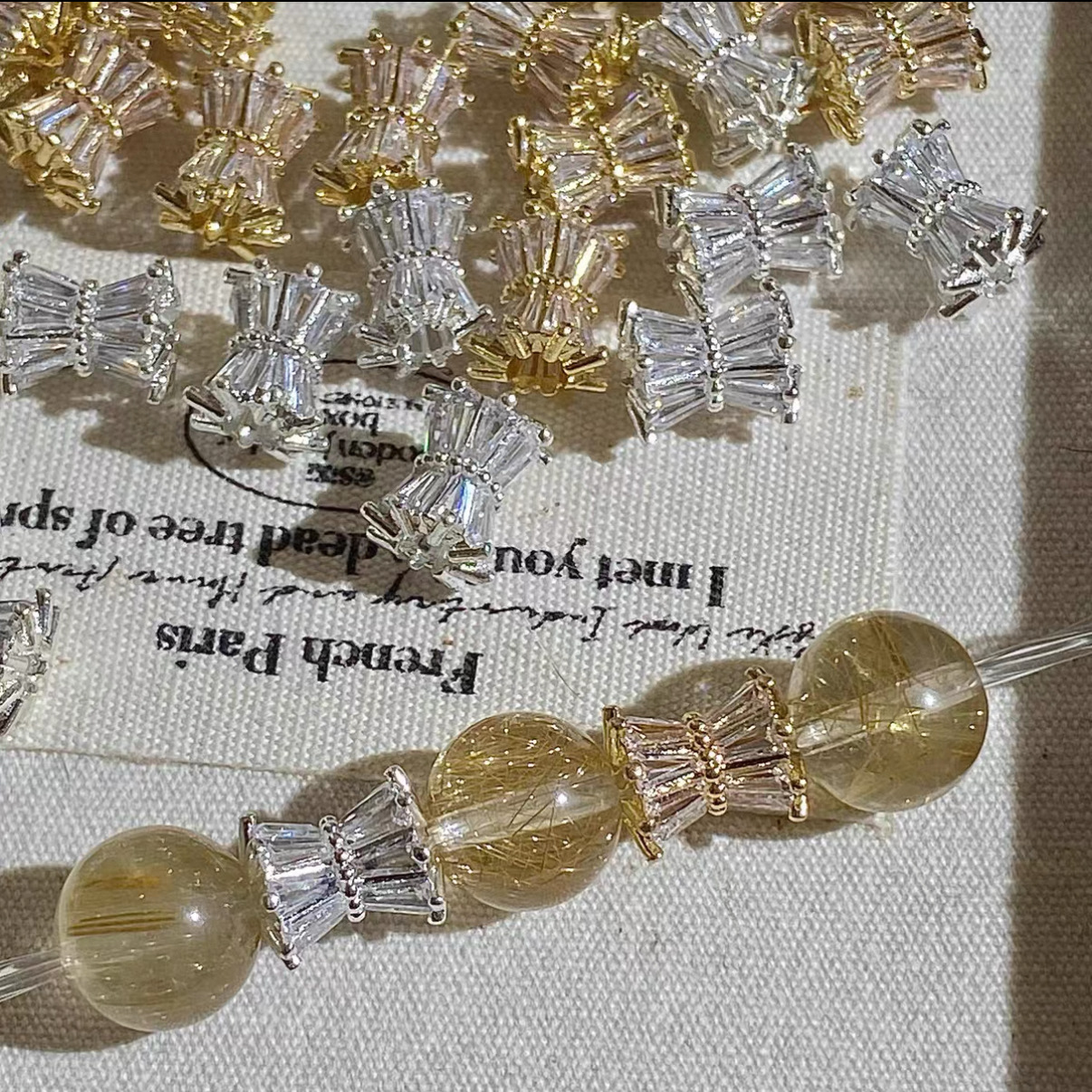High Color Retention, Full of Diamonds, Versatile and Sparkling, Small Waist-Shaped Spacer Beads, Crystal DIY Accessories, Bracelets, Necklaces, Handmade Accessories