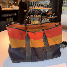 2025冬季新款女包条纹拼色羊毛手提包简约百搭大容量通勤单肩包潮