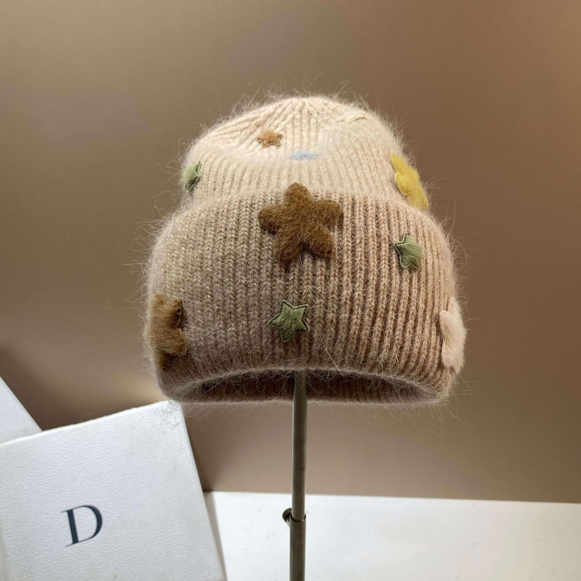 Gorro beanie de punto para mujer de pelo de conejo invierno_voghion.com