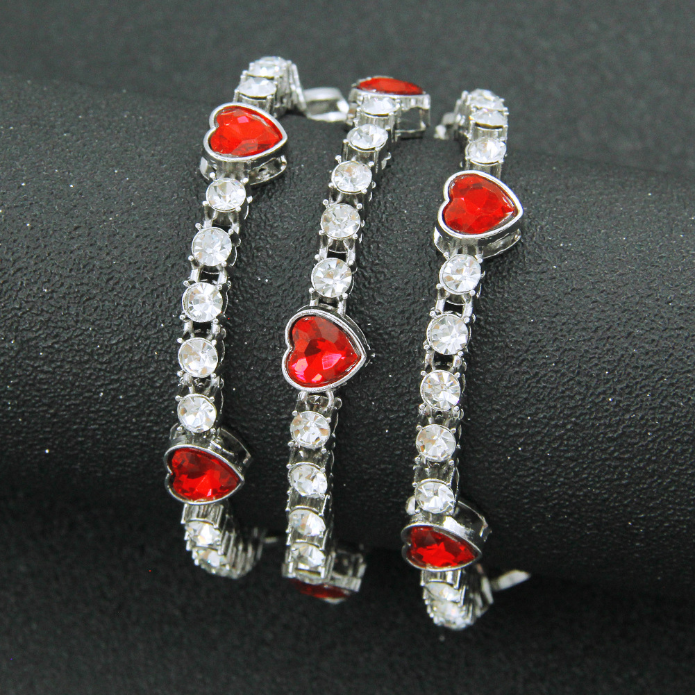 Hip-Hop Heart Shape Rhinestones Alloy Chain Necklaces Wholesale display picture 8