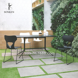 �S��ֱ�l�F�����e���s���l������ͥ���Ѿە��������