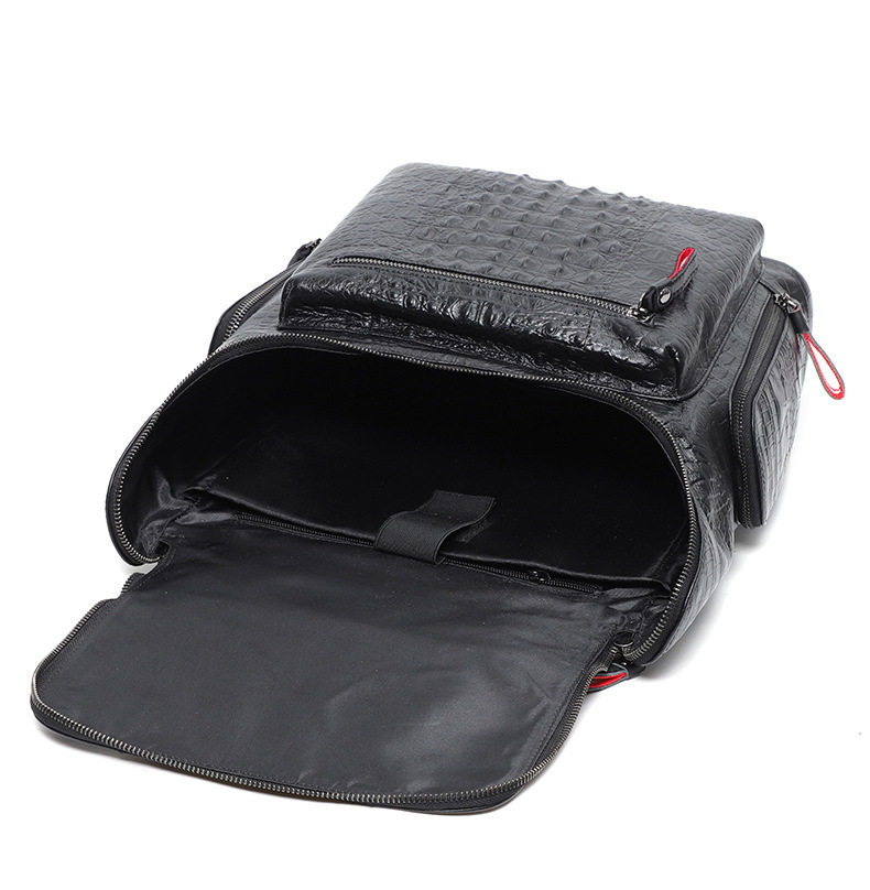 Ba lô da bò thật họa tiết vân cá sấu, ngăn laptop 15.6 inch, 30x11x40 cm — Biển kéo kim loại vân cá sấu, Vân cá sấu màu đen chi tiết 18
