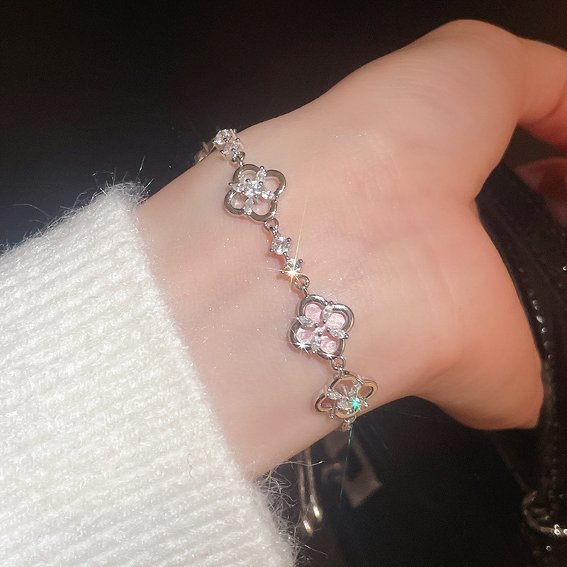 Pulsera de letras de ácido acético de circón Moda exquisita pulsera de viento frío ligero lujo temperamento de alta gama al por mayor