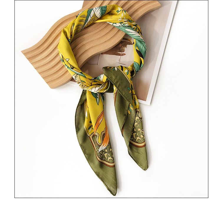 Women's French Style Leaves Polyester Printing Silk Scarves display picture 1