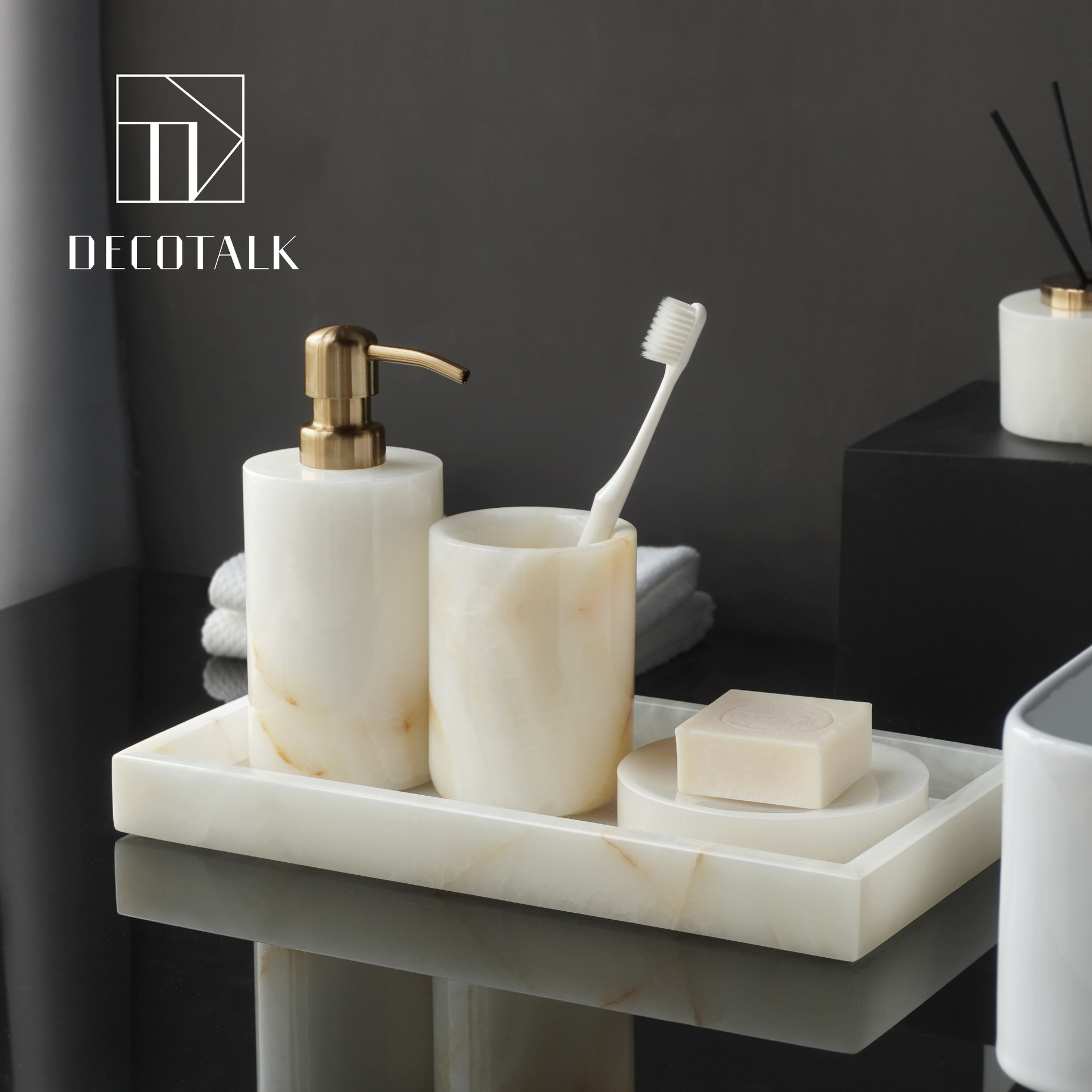 DecoTalk, lujo ligero, estilo antiguo, jade blanco, mármol natural, kit de lavado de baño, bandeja de caja de pañuelos de aromaterapia
