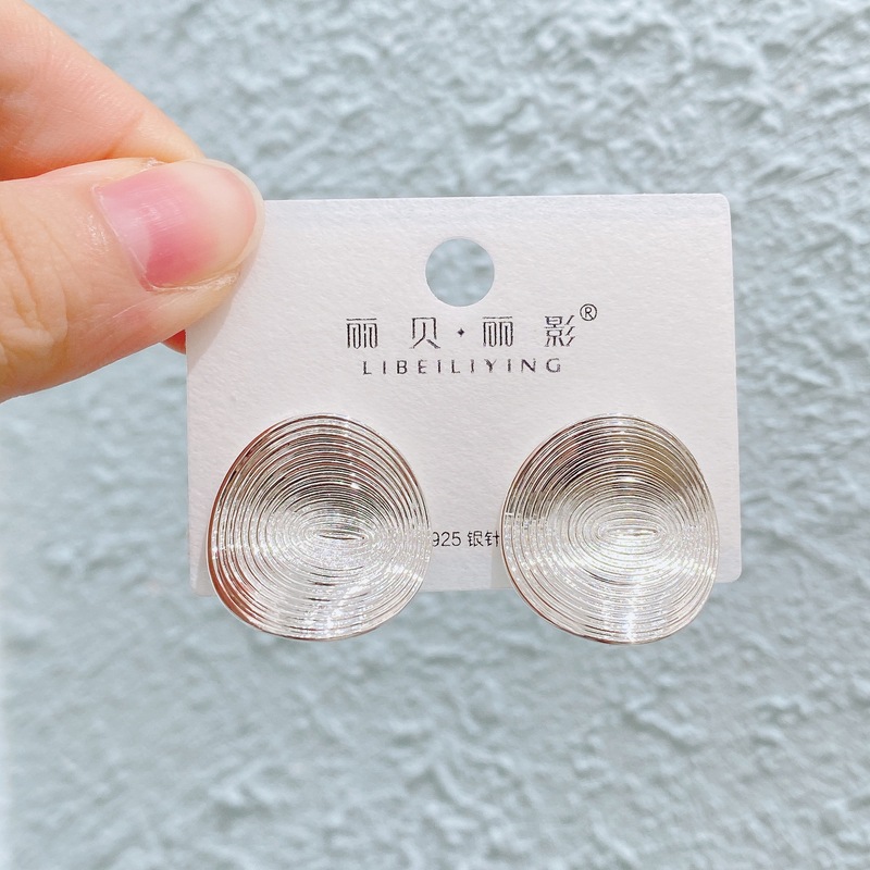 Liyin/Libeliying 金メッキシリーズフラワーインレイ多用途高品質気質トレンディファッション絶妙なイヤリング|undefined