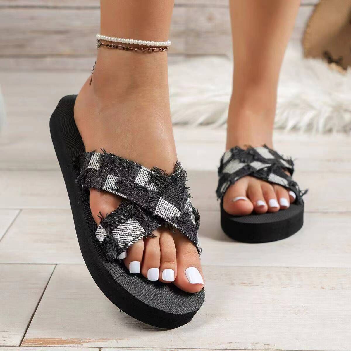 Women's Roman Style Plaid Round Toe Slides Slippers display picture 3