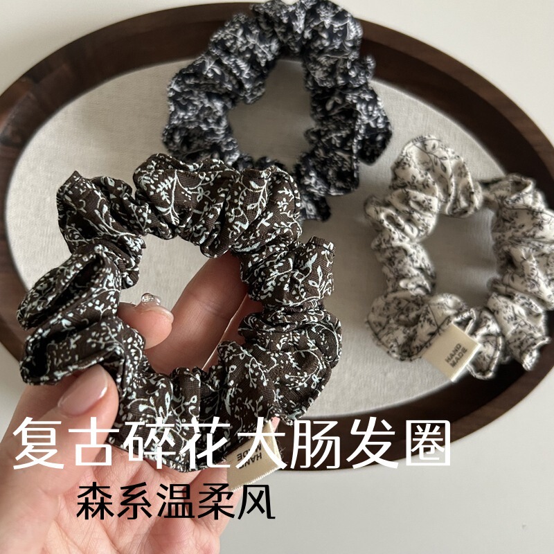 Handmade Floral Fabric Hair Ties, High Elasticity and Durable Scrunchies, Versatile Hair Accessories for Commuting, High Elasticity Thin Hair Bands for Women Handmade Floral Fabric Hair Ties, High Elasticity and Durable Scrunchies, Versatile Hair Accessories for Commuting, High Elasticity Thin Hair Bands for Women