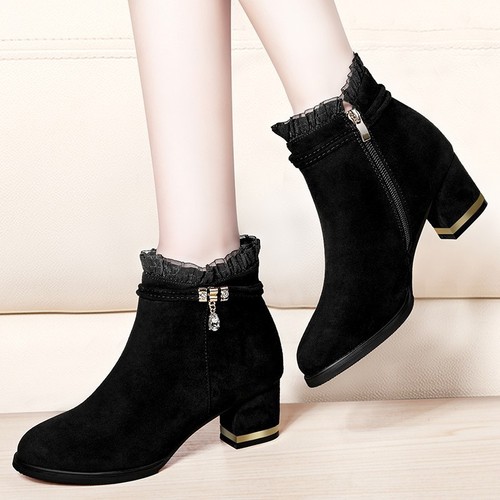 Women's Oversized Shoes for Autumn/Winter 2024, European and American Fashion, Felt Lining with Diamond Embellishment, Lace Edge, Thick Heel, Versatile Trendy Boots, Korean Style