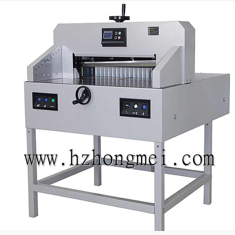 (}KQN1%M%Q@IO$[BCU~(P)N_副本