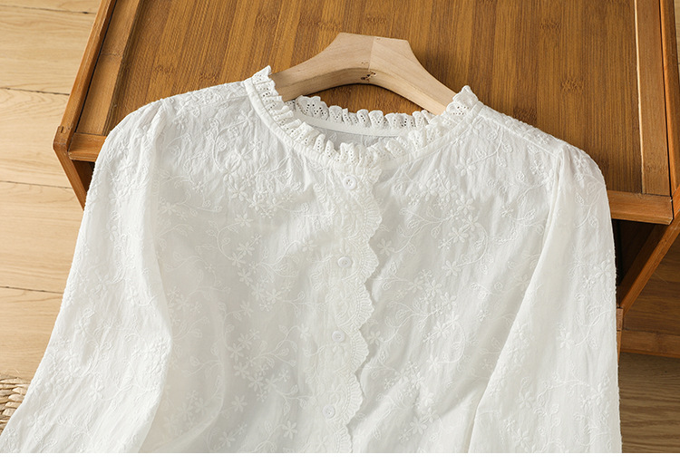 Camicia donna a maniche lunghe in cotone con pizzo e ricami_voghion.com