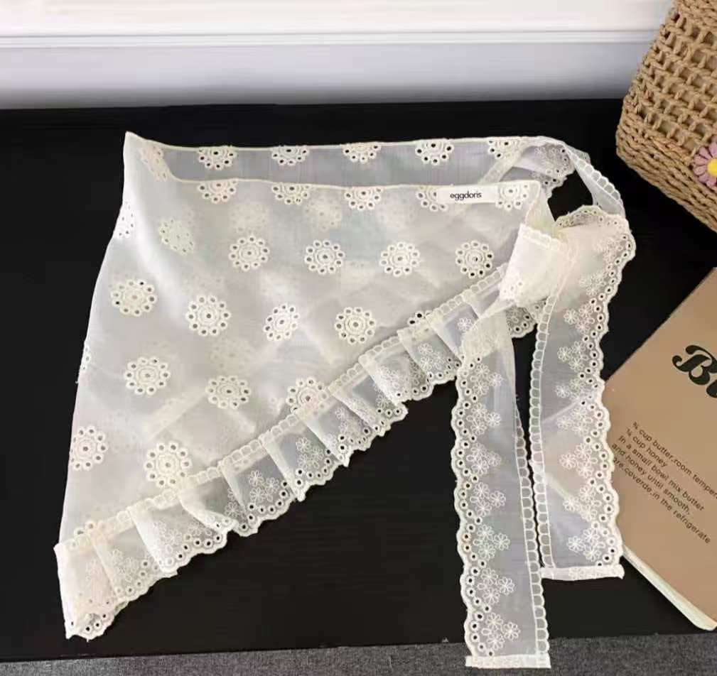 Lace floral appliqué