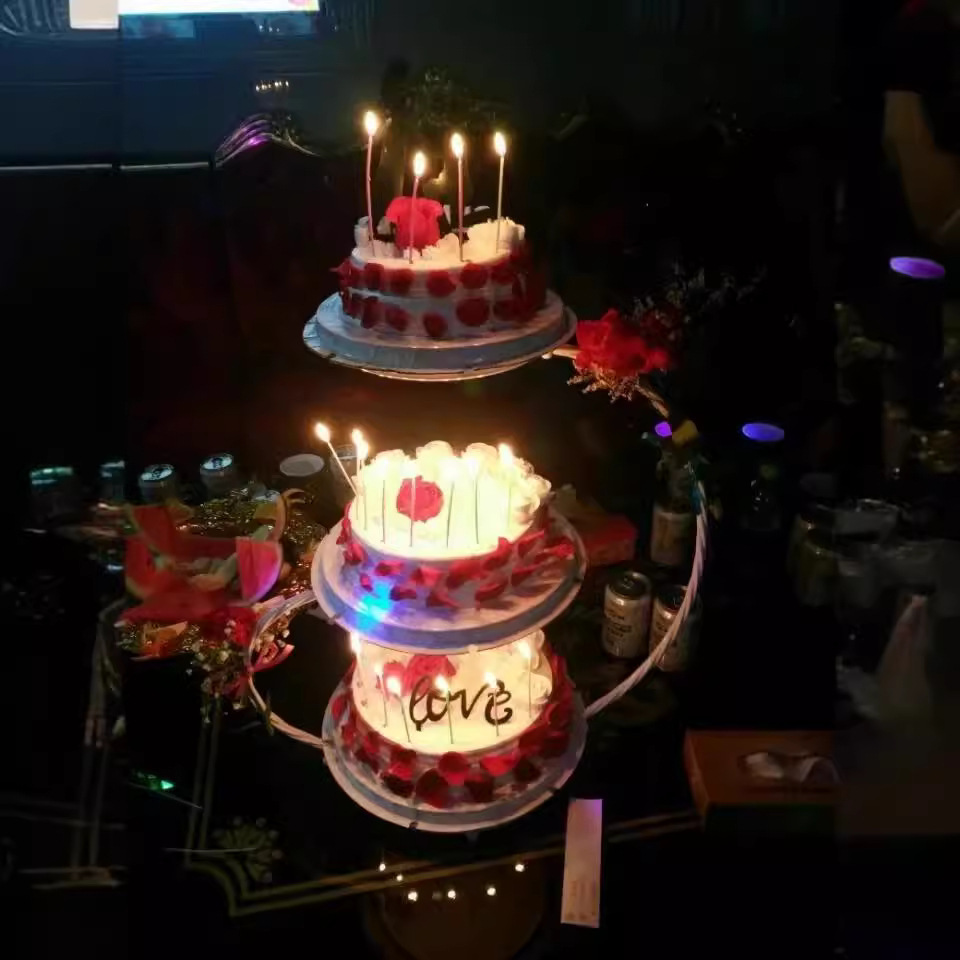 Cestas de frutas, estantes de pasteles de boda europeos, torres de pasteles de tres capas, estantes de pasteles de hierro forjado, estantes de bocadillos