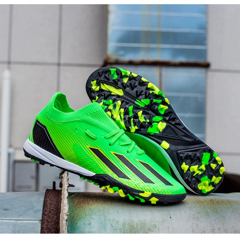 Модные и модные удобные противоскользящие шипы, сломанные ногти, уличные футбольные бутсы, мужские кроссовки, женские кроссовки