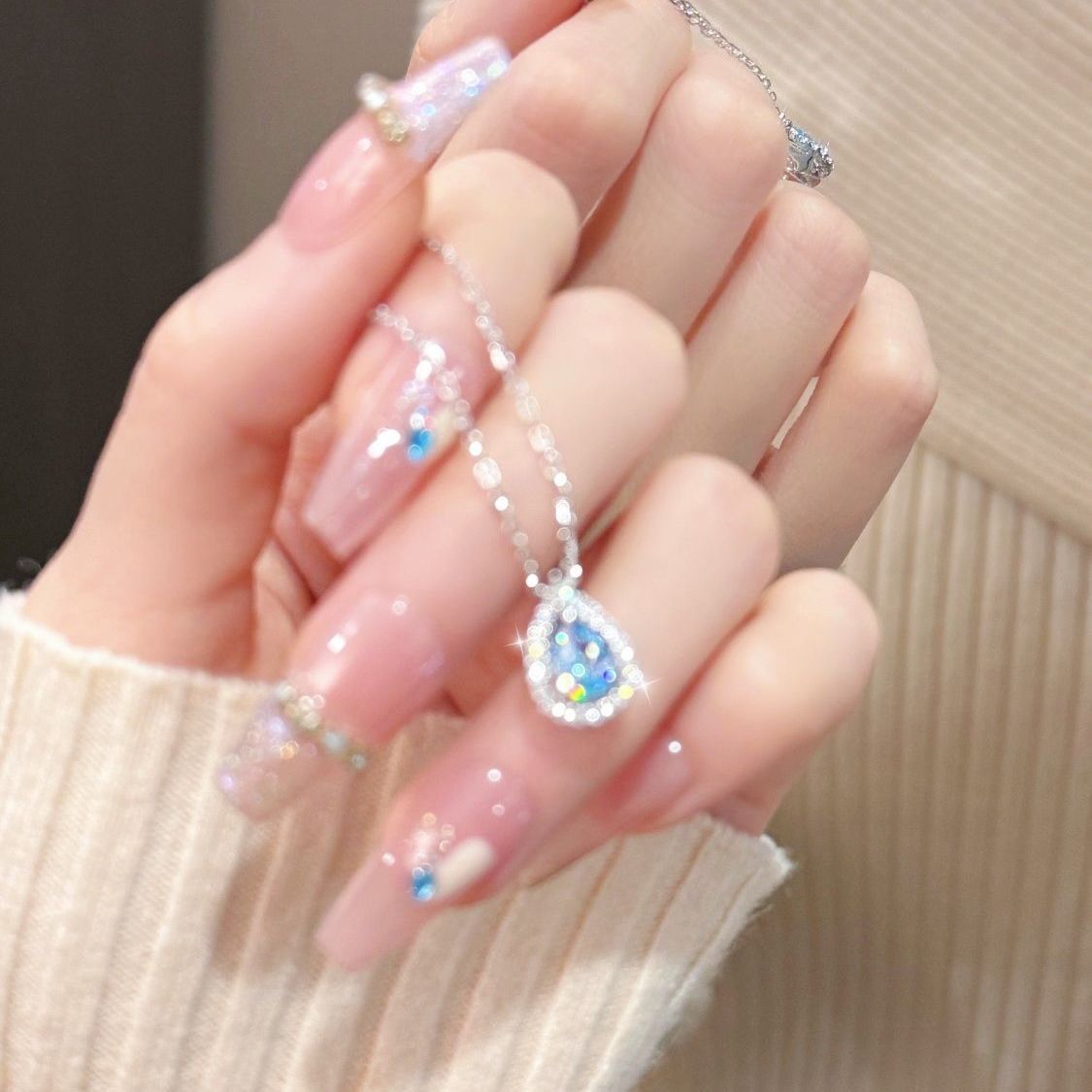 蓝眼泪水滴项链小众设计高级感海蓝宝吊坠锁骨链送女友送妈妈礼物