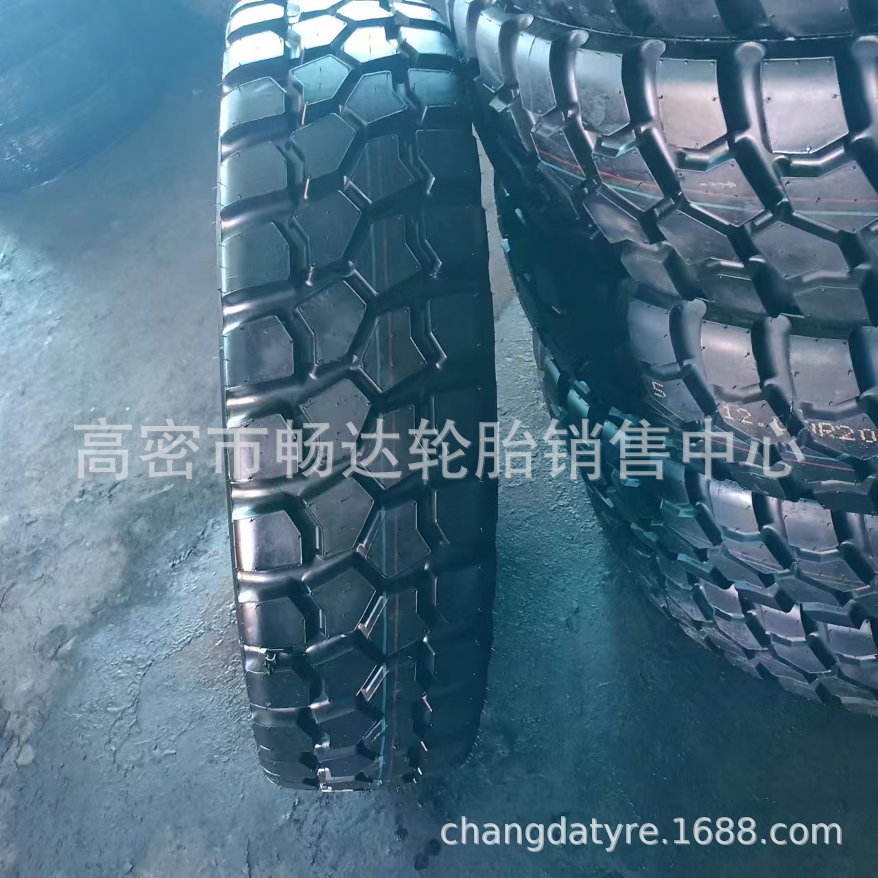 12.00R20子午线钢丝胎  卡车自卸车矿山轮胎现货