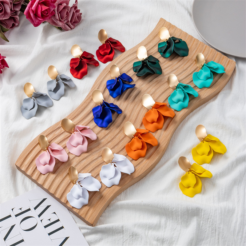 1 Pair Fashion Petal Plating Alloy Drop Earrings display picture 2