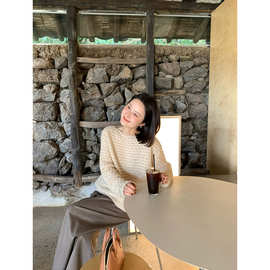 2025冬季新款韩国东大门气质一字领钩花镂空云朵感柔软温暖毛衣