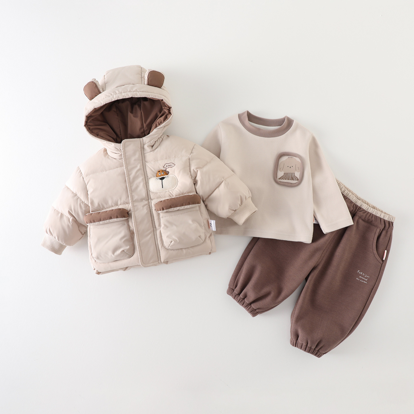 男宝宝衣服冬装加厚长袖棉服套装幼小童冬季外出保暖洋气三件套潮