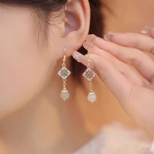 Natural Hetian Jade Earrings Women's Vintage New Chinese Earrings Earrings Chinese Style Long Niche Design Elegant Sapa