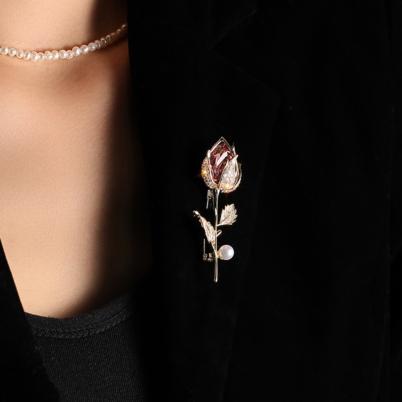 Spilla rosa tridimensionale di alta qualità, spilla in zircone con perla portaoggetti vuoto_voghion.com