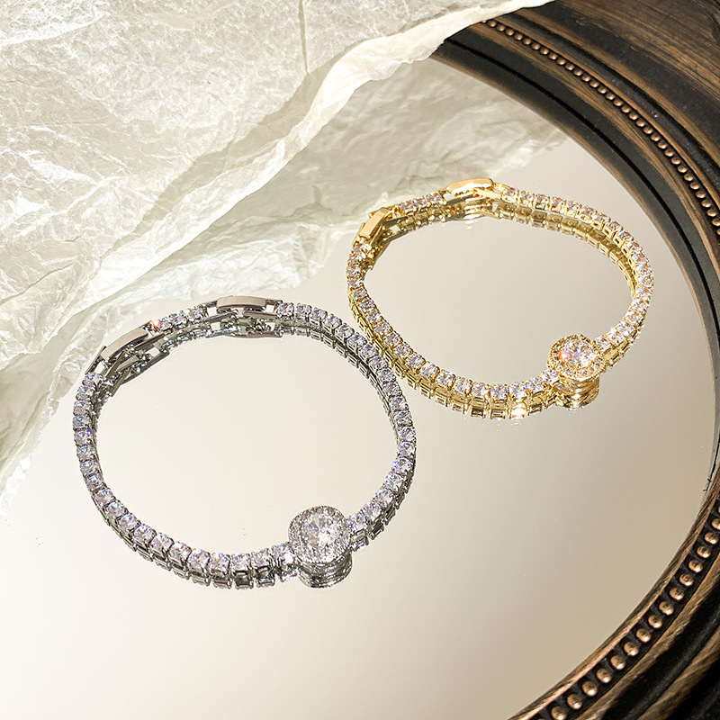 Bracciale da donna in rame placcato oro vero con zirconi intarsiati, design di nicchia di lusso leggero, stile da celebrità di internet,_voghion.com