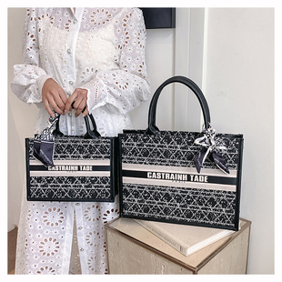 �߼��д������������Ů2025�¿�r��ͨ�����ذ������L�μ�z����