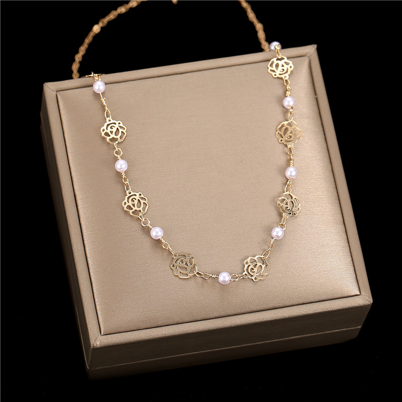 Fashion Heart Shape Flower Alloy Copper Plating Inlay Artificial Gemstones Necklace 1 Piece