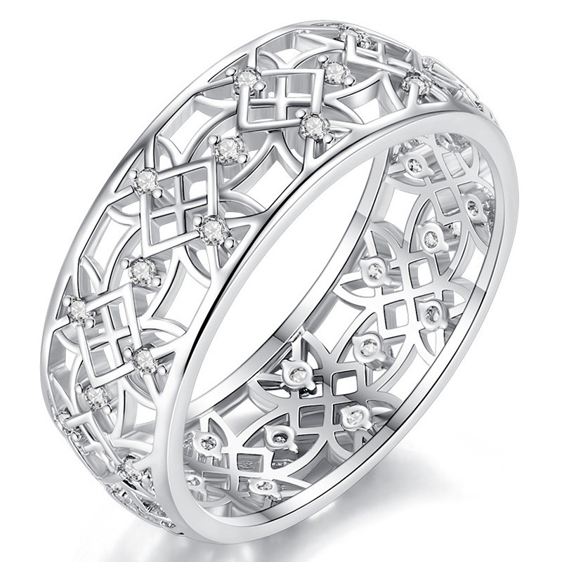 ring with stone with zircon
