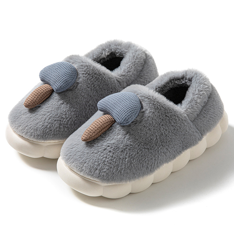 2025 otoño y invierno nuevas zapatillas de algodón dibujos animados lindos de cachemira calentamiento de fondo grueso antideslizante zapatos de algodón domésticos para mujeres