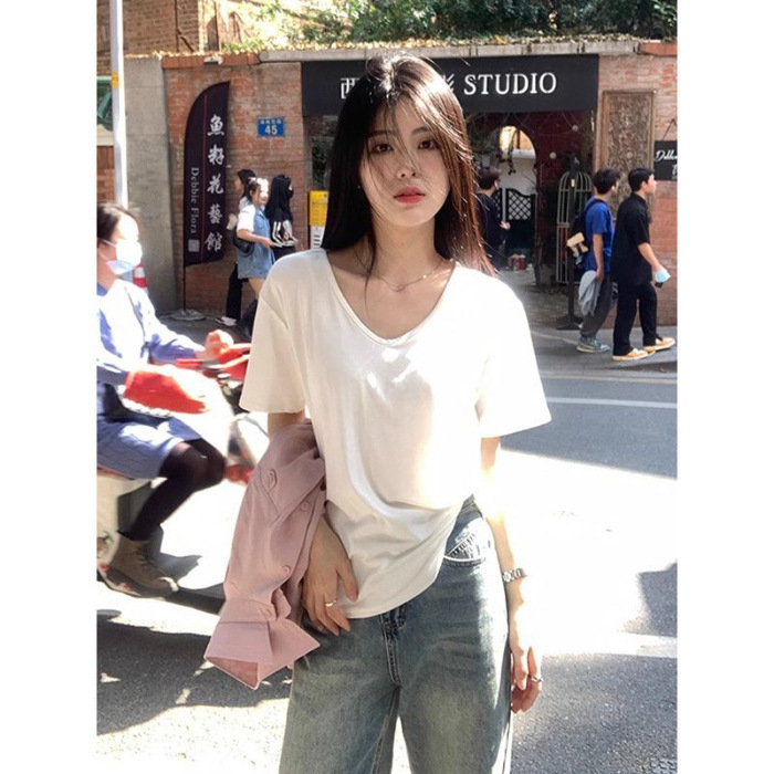 하얀색