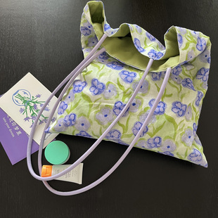 Purple small design polyurethane shopping bag, straps, one-shoulder bag