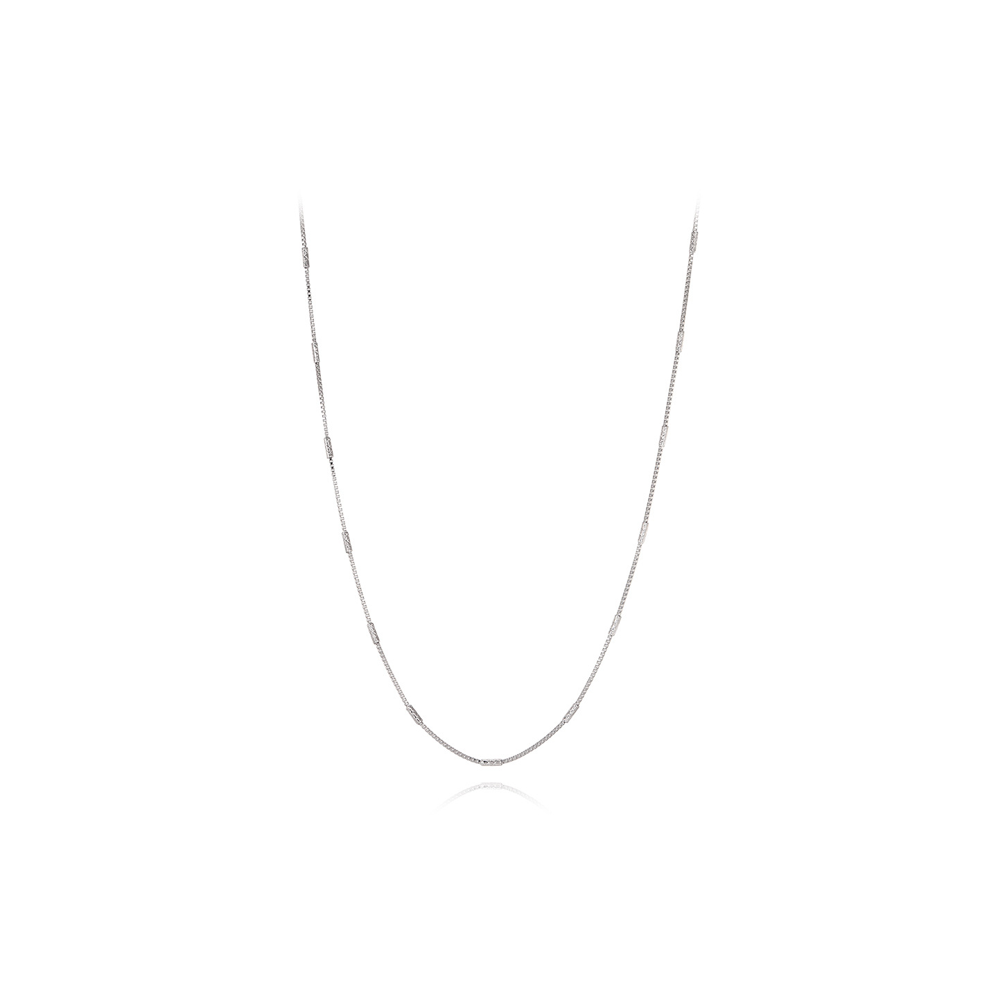 Joyas de moda simple aleación de cobre chapada de pigmento blanco collar collar de clavícula al por mayor mujer