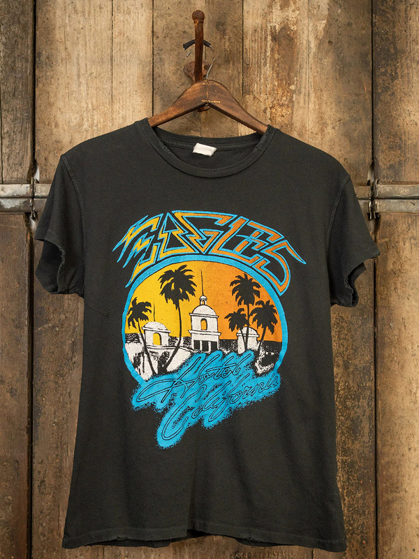 1970S Eagles Eagles Rock California Hotel Album American Retro Motorcycle Men's Short T-Shirt