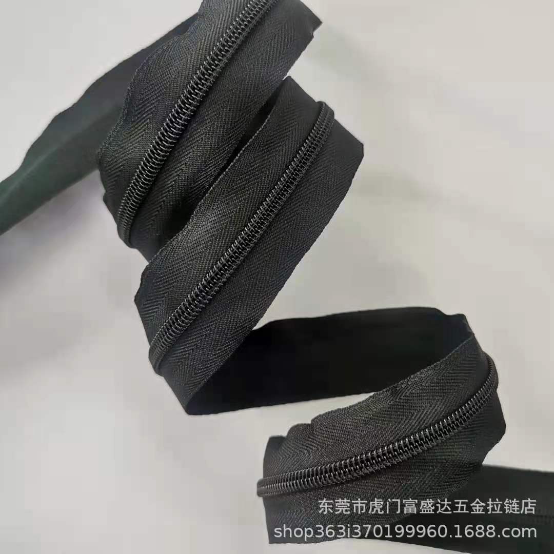 现货批发 4号尼龙码装拉链 黑色整捆 沙发被套抱枕手袋包包等拉链