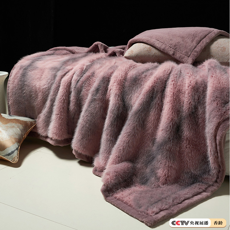 KOU雪狐絨毯を出して、二重結婚祝いの毛皮の毛布を厚くします。冬の高級感はキツネの毛皮の別荘の毛布をまねます。