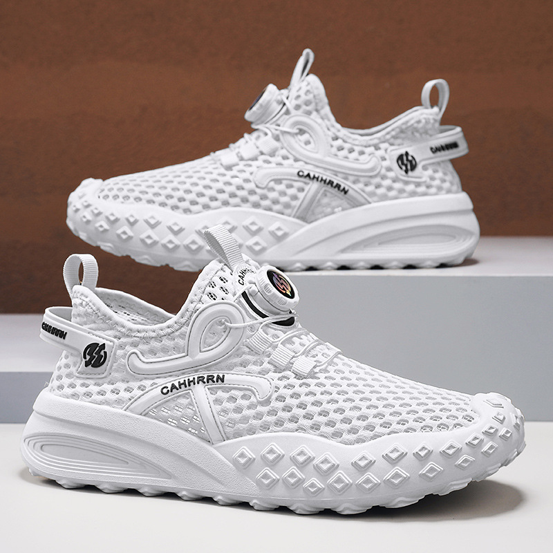 Verano nuevo estilo malla delgada sin cordones zapatos deportivos transpirables tendencia salvaje boca baja zapatos casuales perezosos para hombres