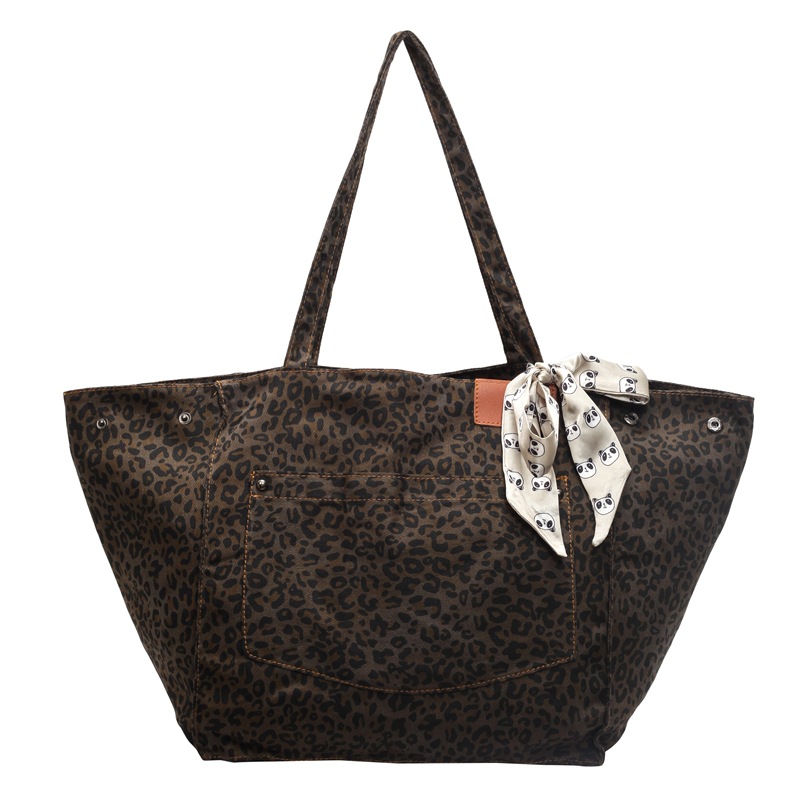 Bolso de alta calidad de gran capacidad con estampado de leopardo transfronterizo 2024 invierno nuevo bolso de hombro de moda bolso de lona grande