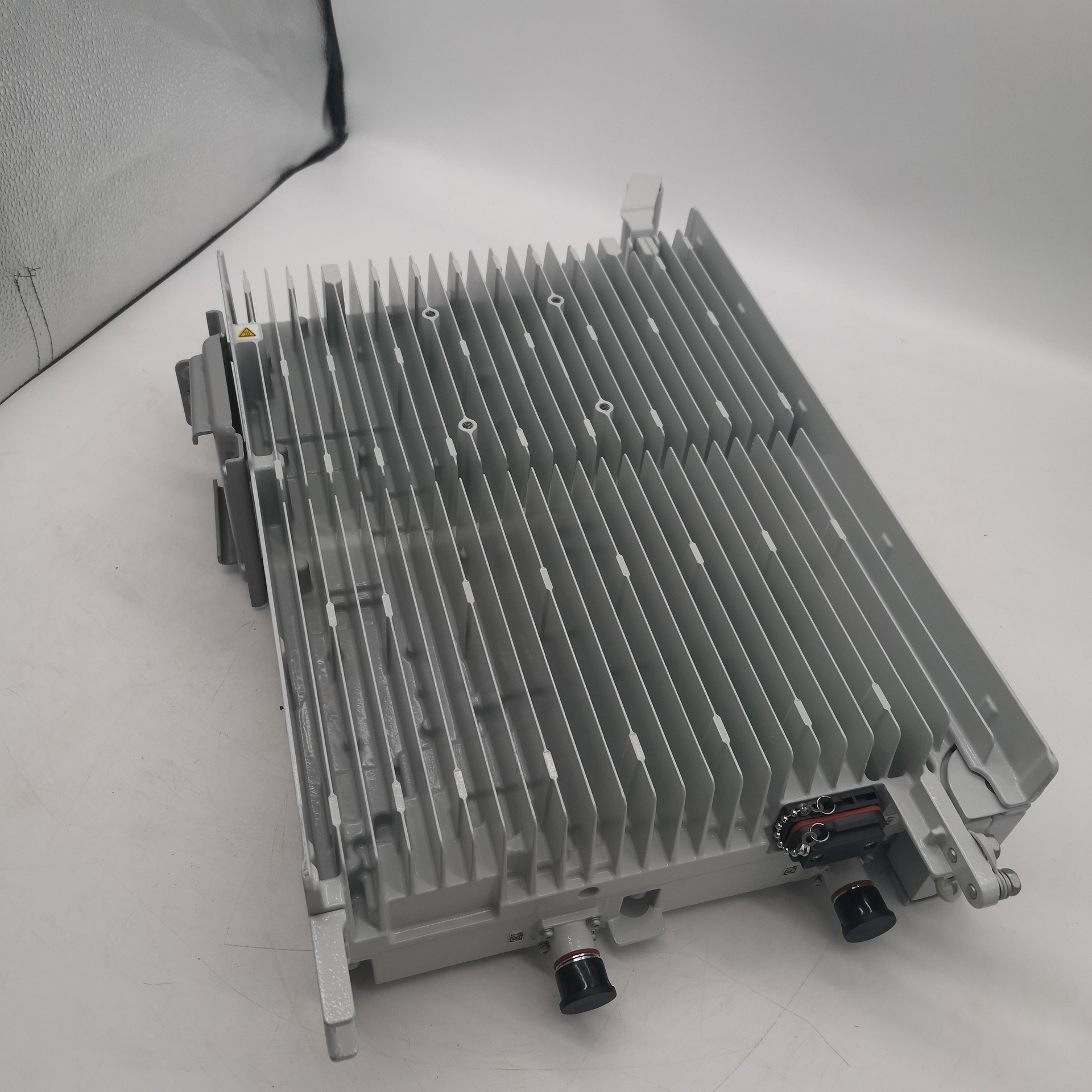 华为RRU5301-2600编码02311PFF射频单元RRU5301-1400编码02312GUW