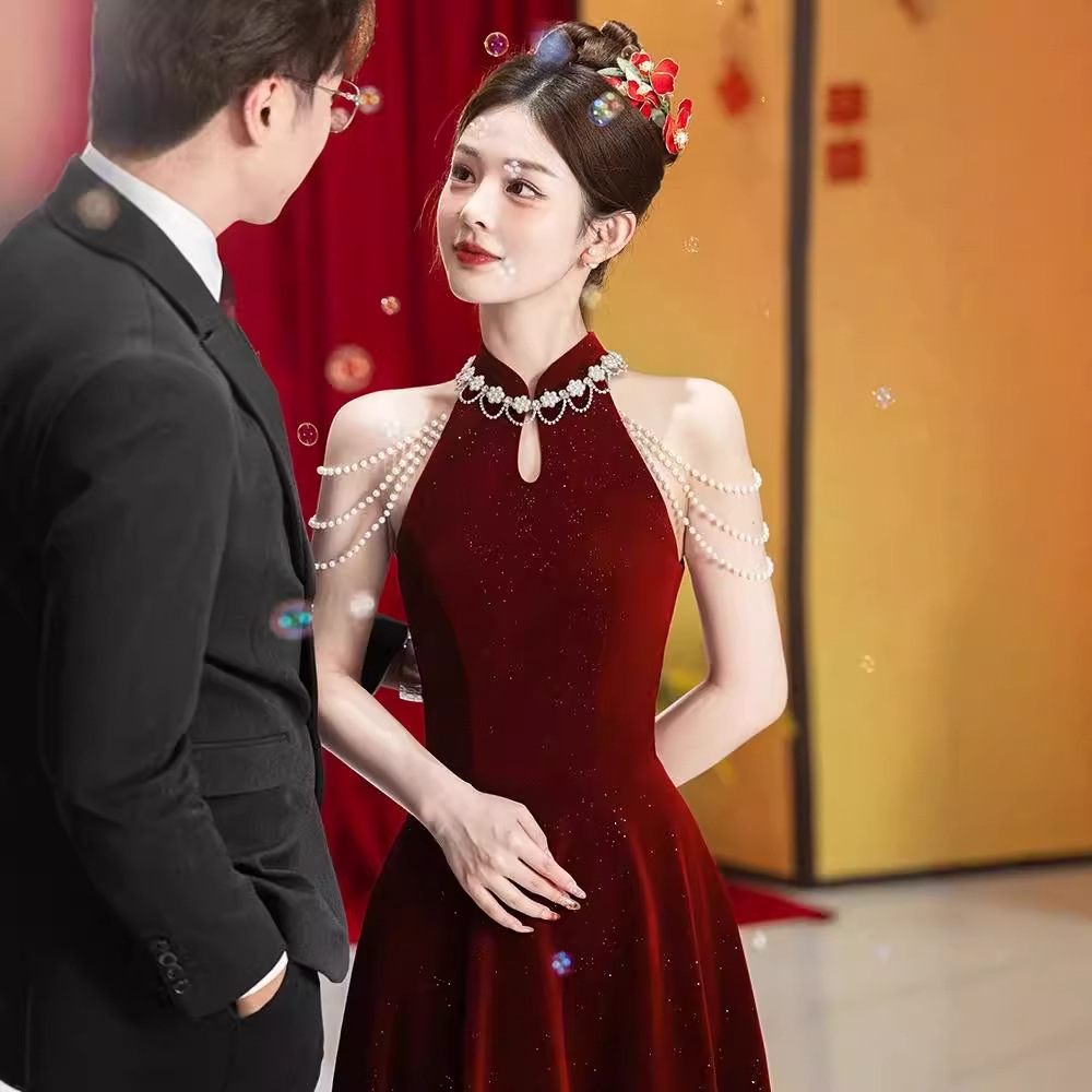 Red Cheongsam Toast Dress for Bride 2026 New Light Luxury Banquet Evening Dress New Chinese Style Wedding Engagement High-End Feel