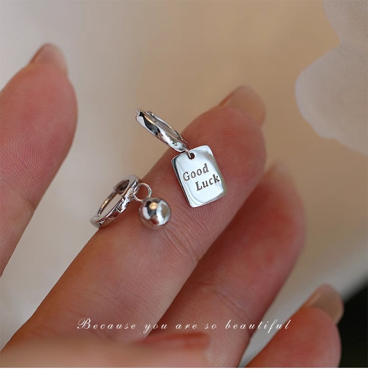 Minimalist Sunrise Letter Hoop Earrings Asymmetrical Gold Style_voghion.com