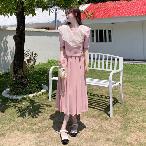 2024 summer sweet, fresh, gentle, waist-slimming, stylish, two-piece mid-length skirt