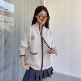 女式针织衫;毛衣;女式T恤
