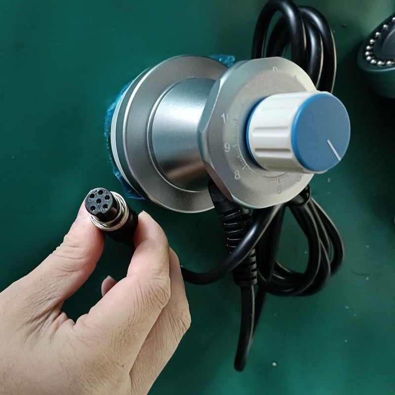 三通の大家の経絡器の部品の灸のガイドの全身は生物の電気治療器を疎通します。|undefined