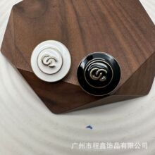 双C点油金属纽扣西装针织毛呢大衣扣子简约百搭装饰手缝钮扣