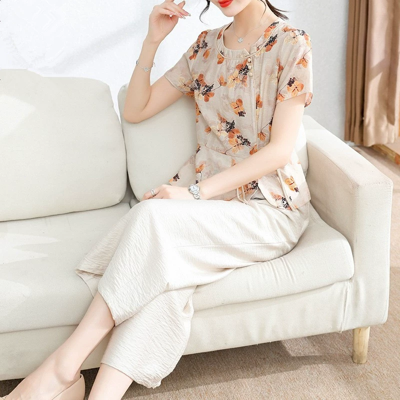 Мама летняя одежда 2024 новый модный набор с короткими рукавами шифоновая рубашка тонкая футболка для пожилых женщин топ