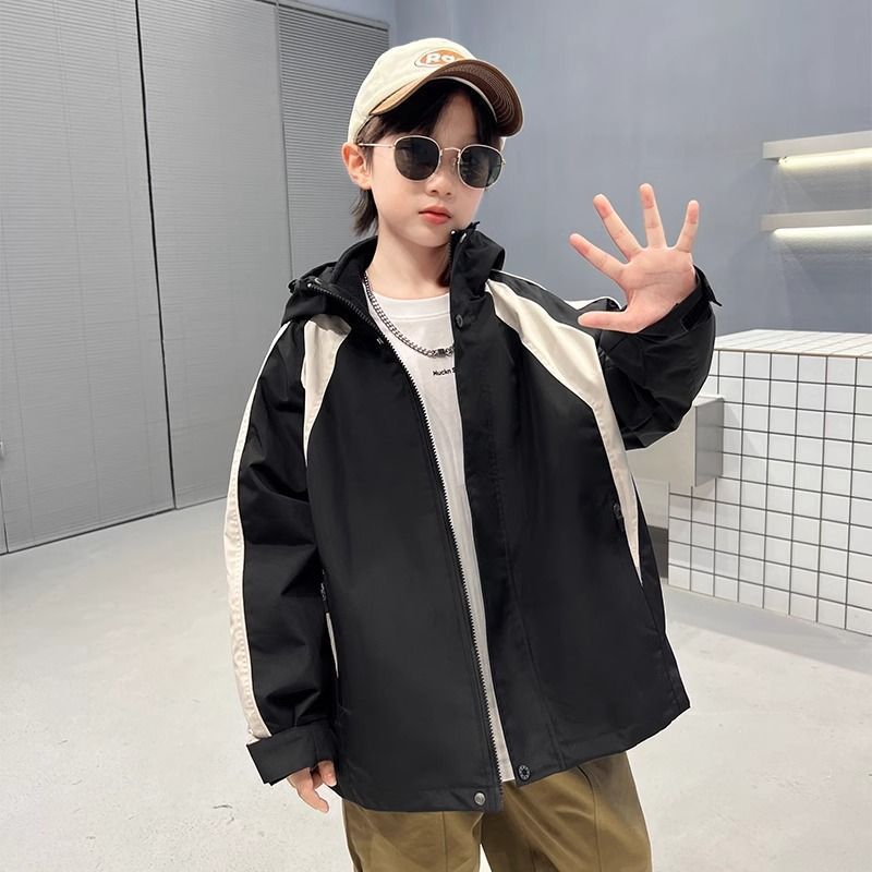 Chaqueta de niño tres en uno más chaqueta gruesa de terciopelo Otoño e invierno Chaquetas de estilo occidental para niños grandes y medianos