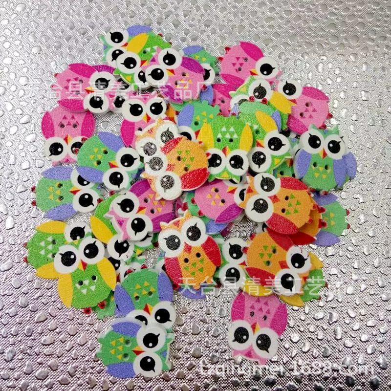 25mm fondo blanco de dibujos animados búho botón DIY madera decorativa hermosa niños animal hebilla decorativa