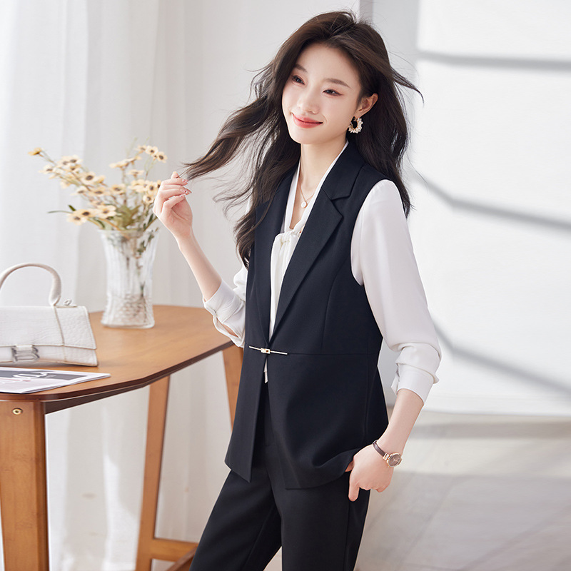 Colored classic suit jacket